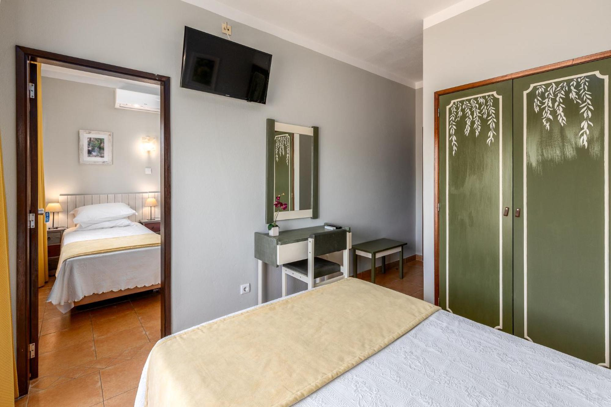 Guest House Oliveira Boliqueime Exterior photo