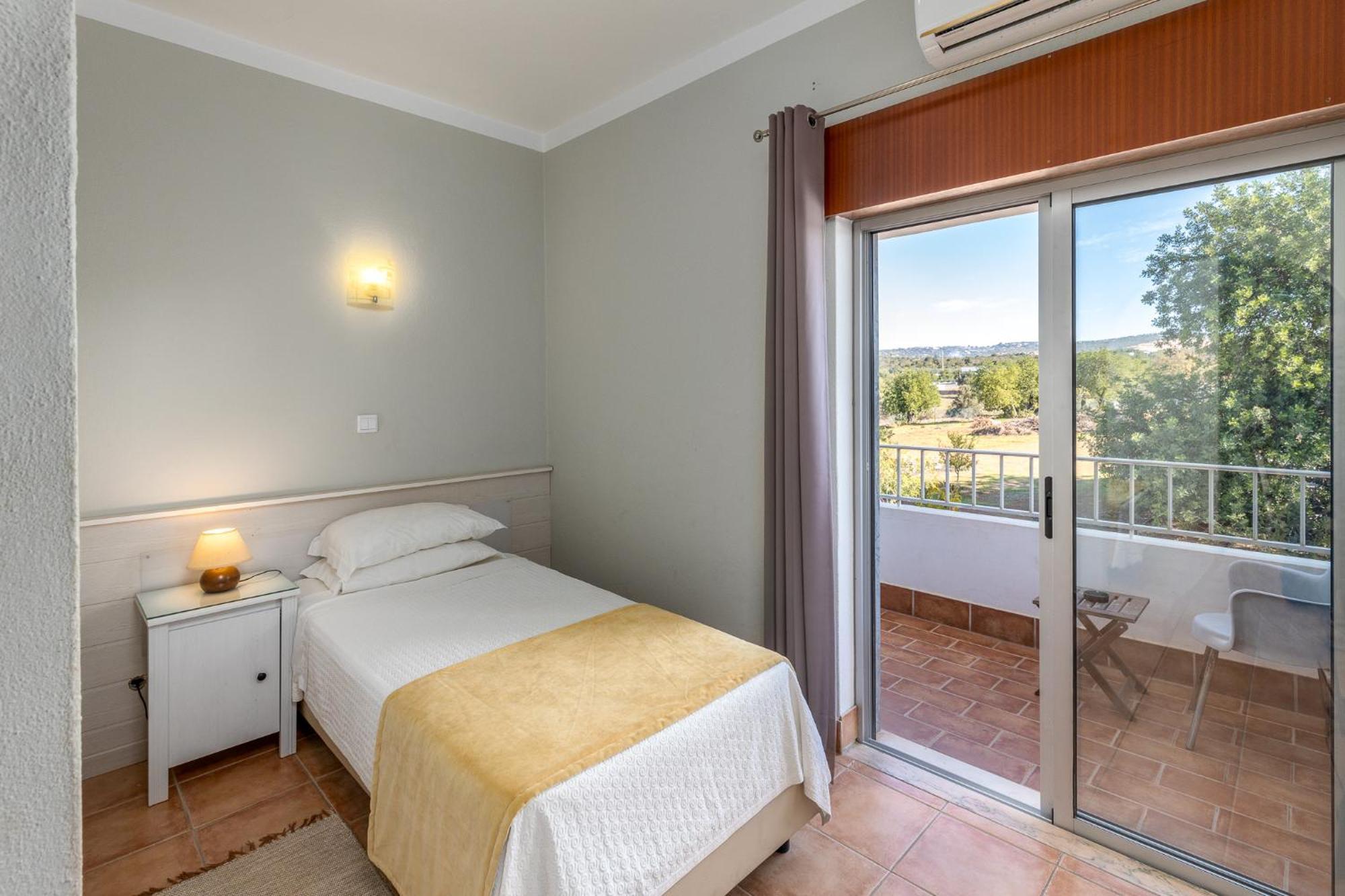 Guest House Oliveira Boliqueime Exterior photo